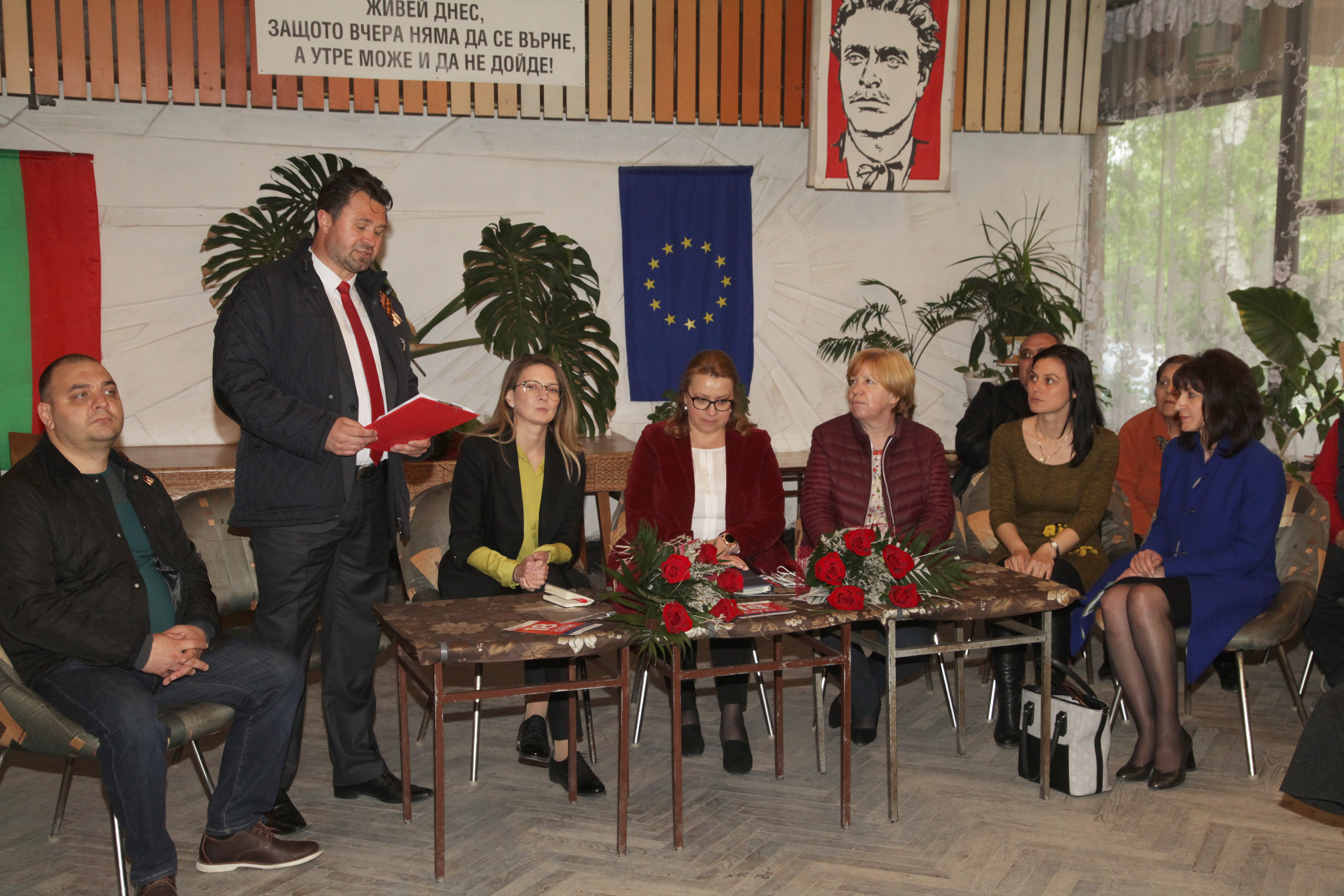 Среща с кандидатите за евродепутати Деница Златева и Цветелина Пенкова